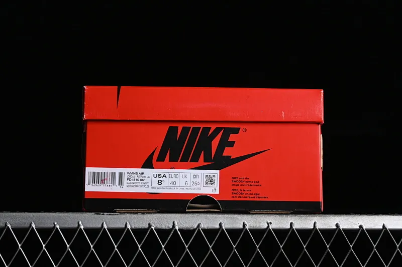 All Categories Air Jordan Jordan Series Basketball Shoes Air Jordan 1 High Air Jordan 1 High OG "Satin Bred" AJ1 Joe 1 Silk Forbidden Wear FD4810-061